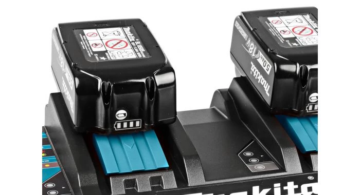 Chargeur de batterie Makita DC18RD - Chargeur rapide double - 14,4 à 18 V Li-ion - 196933-6 5 Chargeur de batterie Makita DC18RD - Chargeur rapide double - 14,4 à 18 V Li-ion - 196933-6 – Image 5