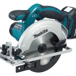Scie circulaire sans fil Makita DSS611RFJ